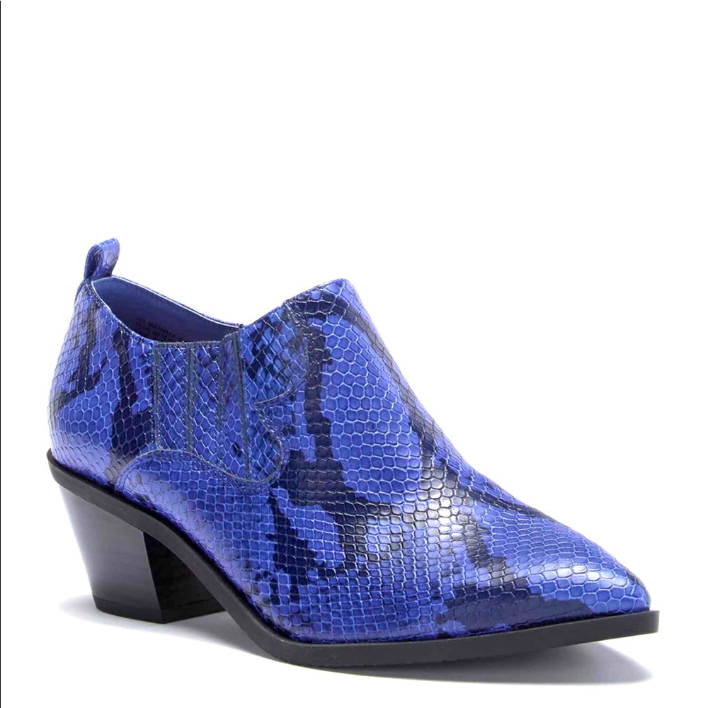 NWOB Abound Kelsey Western Ankle Snake Skin Boot